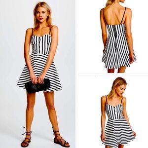 Alice + Olivia “Nella” Monochrome Black and White Striped Mini Dress- Sz 0